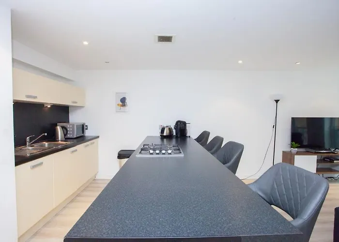 City Centre W Parking & Hyperoptic Wifi Glasgow