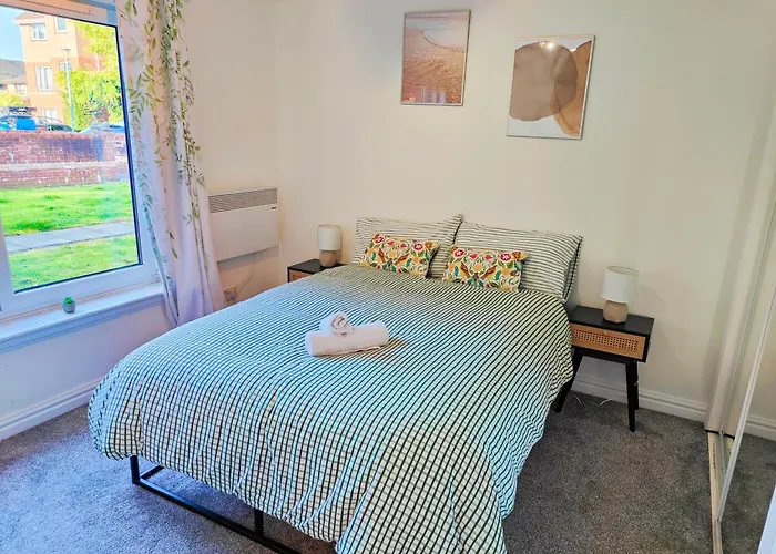 La Casita, Quarry - 2 Bedroom Entire With Free Parking גלאזגו