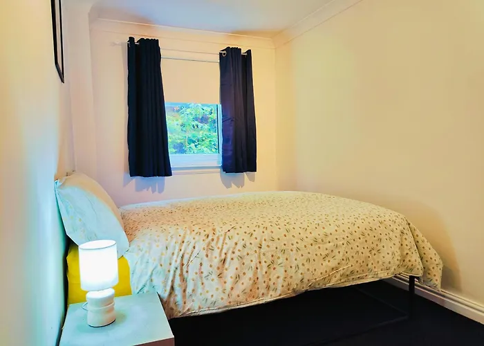 La Casita, Quarry - 2 Bedroom Entire With Free Parking גלאזגו