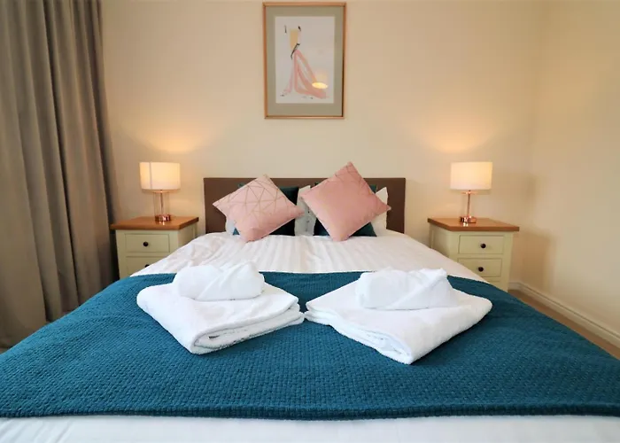 Signature - Morrison House * Glasgow