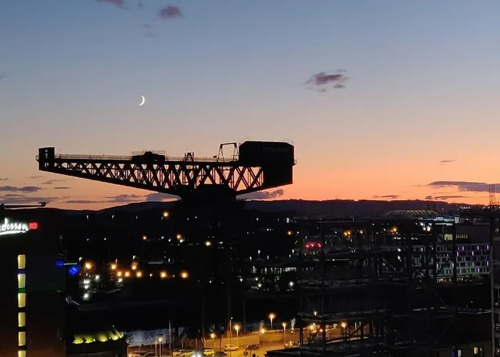 Luxurious Penthouse With Bar At Hydro & Secc Appartement Glasgow