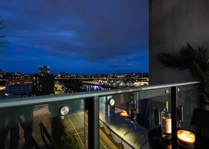 Luxurious Penthouse With Bar At Hydro & Secc グラスゴー
