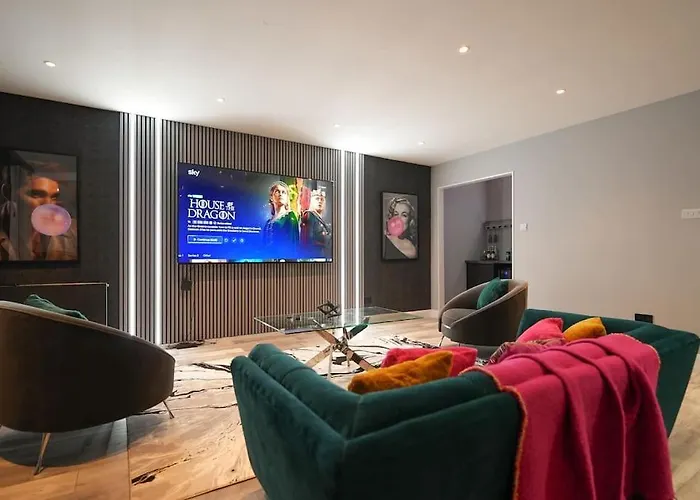 Luxurious Penthouse With Bar At Hydro & Secc Appartement *