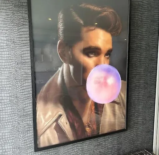 Luxurious Penthouse With Bar At Hydro & Secc Appartement *