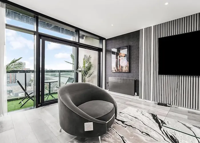 Luxurious Penthouse With Bar At Hydro & Secc Glasgow