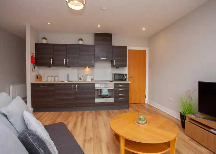 1 Bedroom Flat In The Heart Of Merchant *