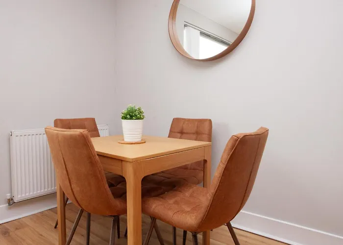 1 Bedroom Flat In The Heart Of Merchant Apartamento