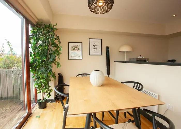 Beautiful Penthouse In Centre Location Hébergement de vacances Glasgow