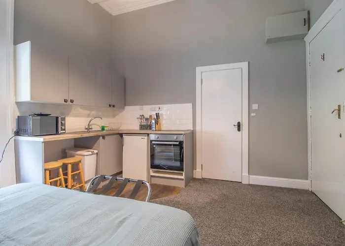 Cosy Palm West End - Pass The Keys דירה *