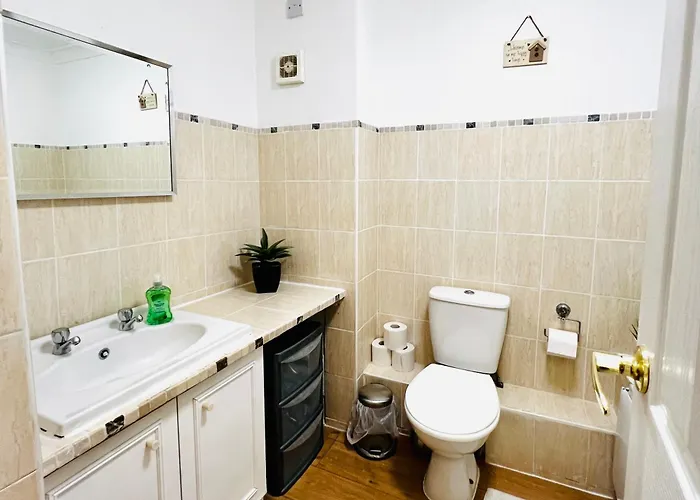 Cityview Retreat - 2-bed - Free Parking Apartman *