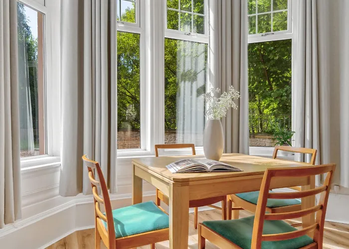 Woodford Street * 格拉斯哥