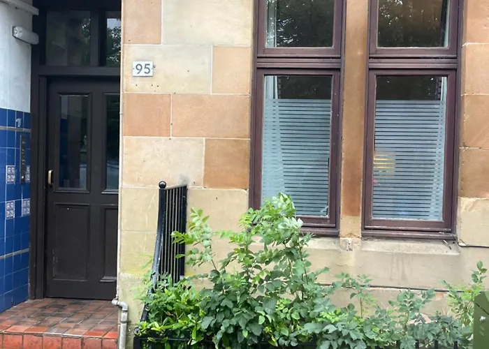 Traditional Tenement Excellent Location Appartement