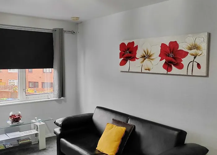 Premier - Maryhill Glasgow