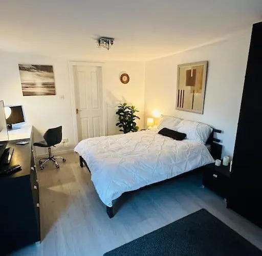 Entire Private 1 Bedroom - Guest In Appartement Glasgow