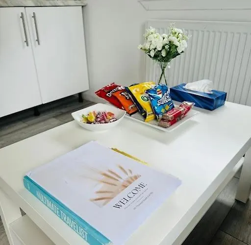 Entire Private 1 Bedroom - Guest In Appartement