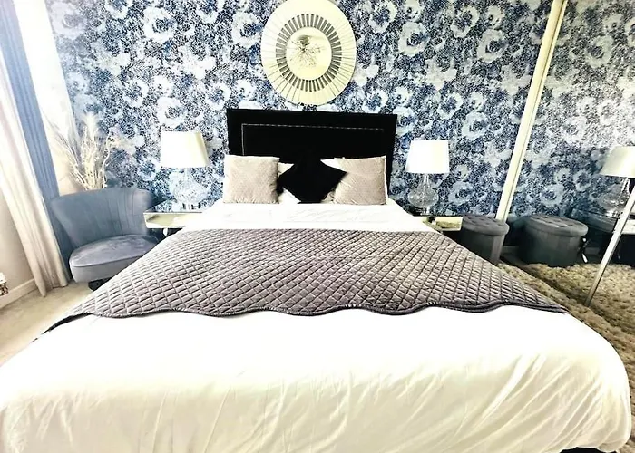 Entire 4 Bed Perfect Family In *