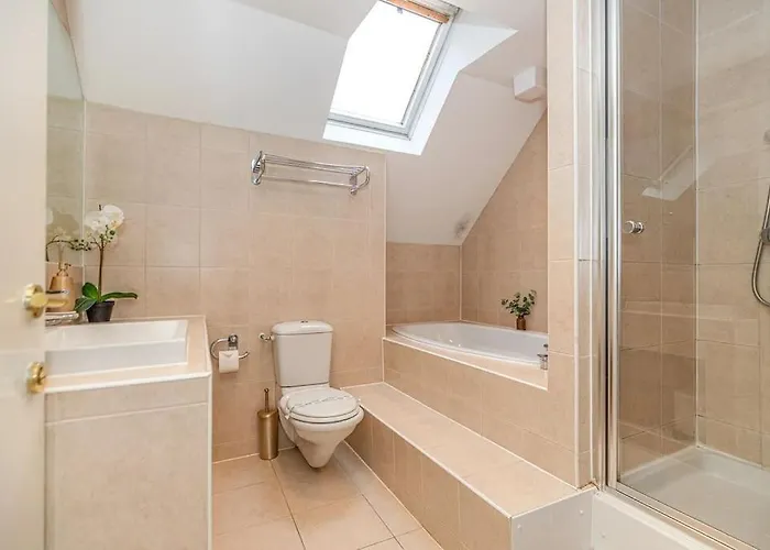 Bright And Duplex In Centre