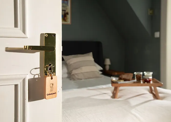 Celentano's Restaurant With מלון 3*