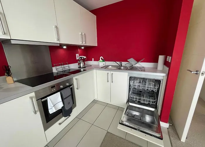 Harbour River West End * グラスゴー