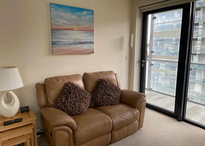 Harbour River West End