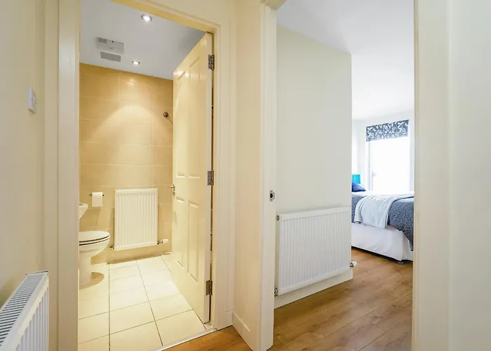 Bell Street Apartment