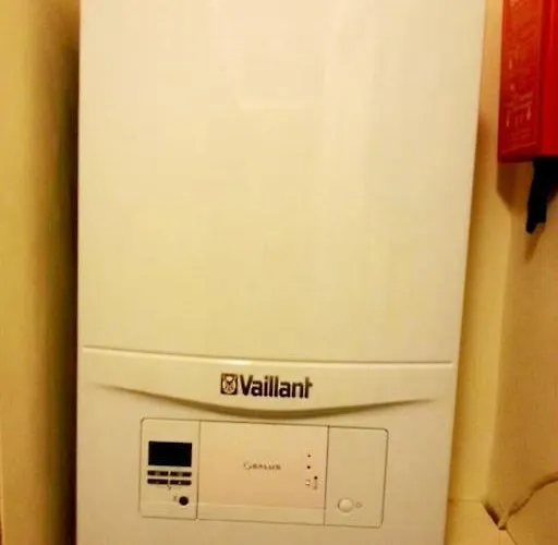 3 Bedroom - Free Parking & Wifi 350mbps Appartement