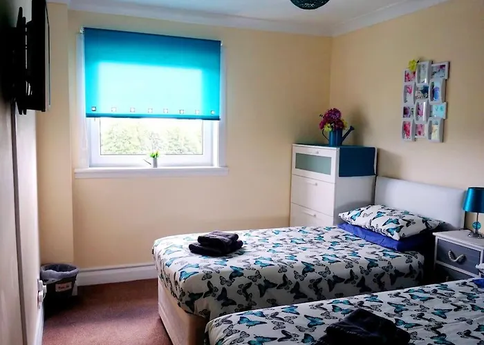 3 Bedroom - Free Parking & Wifi 350mbps Appartement Glasgow
