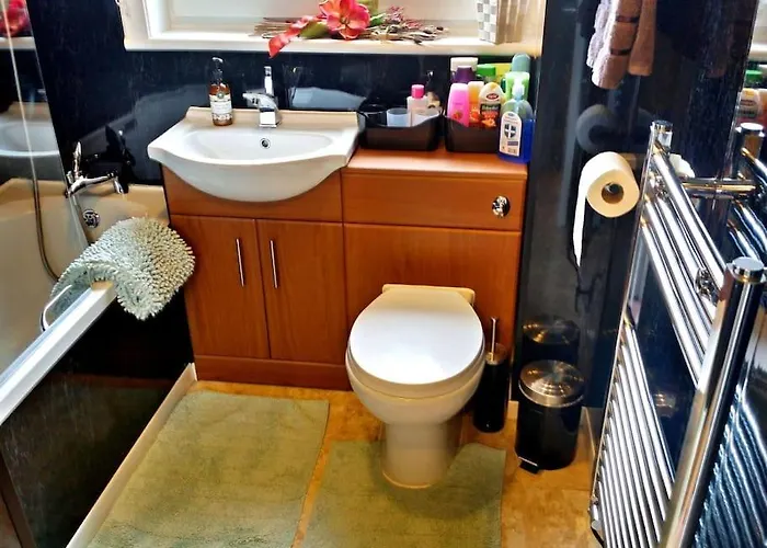 Appartement 3 Bedroom - Free Parking & Wifi 350mbps *