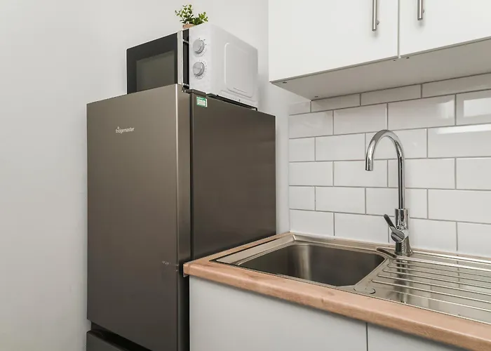 4 Beds - Gateway Getaway With Free Parking Glasgow