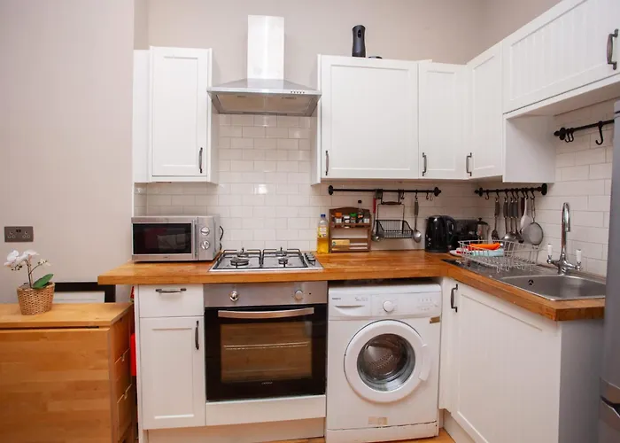 Beautiful 2 Bed Rose St * Glasgow
