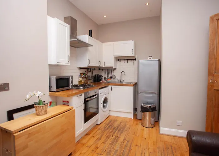 Beautiful 2 Bed Rose St Apartment *