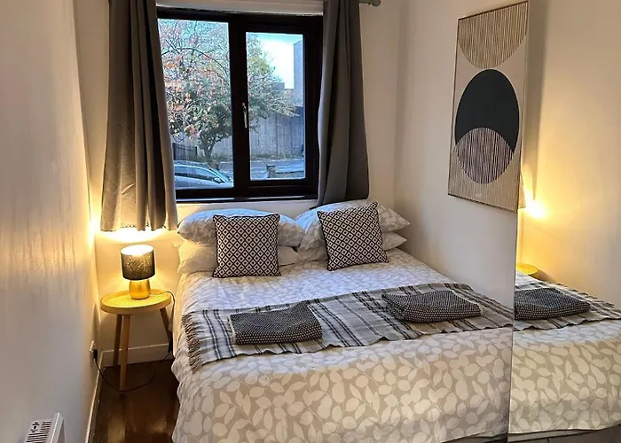 Brightcentral With Parking Apartman Glasgow