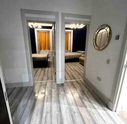 Apartman Queens Park Area, Beautiful Vibrant Ground Floor Lovely Glasgow