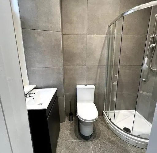 Queens Park Area, Beautiful Vibrant Ground Floor Lovely Γλασκώβη