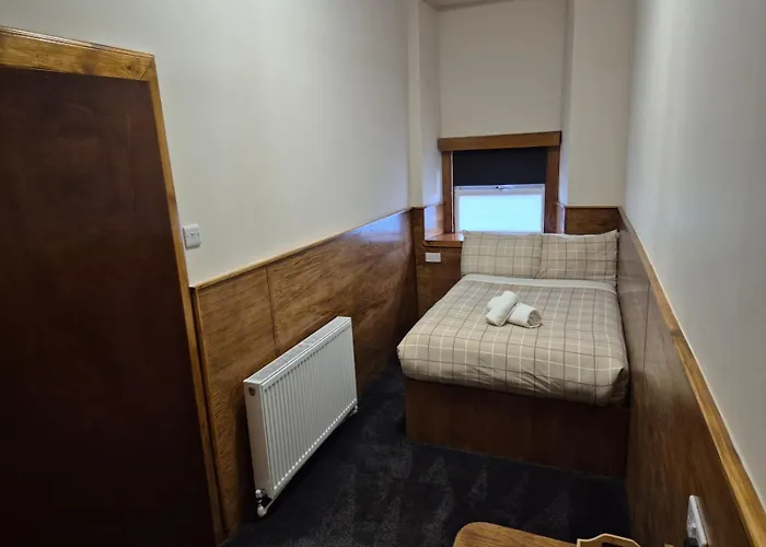 Douglas 3* グラスゴー