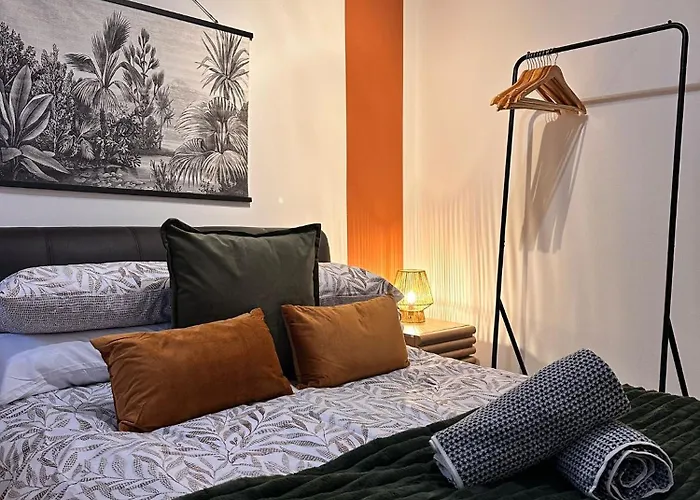 Stylish 2 Bed Retreat Apartment