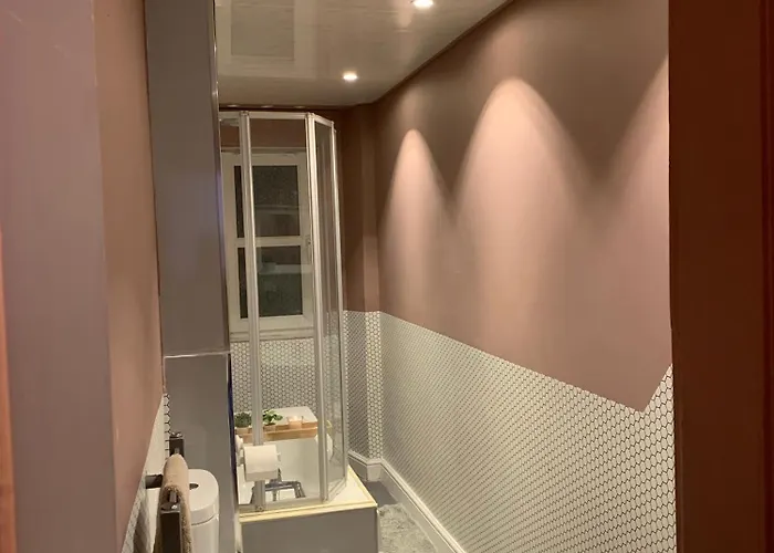 Charming 2 Bed In The Heart Of The West End *