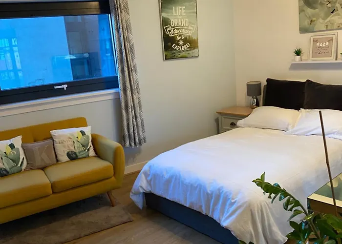 Metropolitan Nest - Easy Walk To Hydro & Secc Center