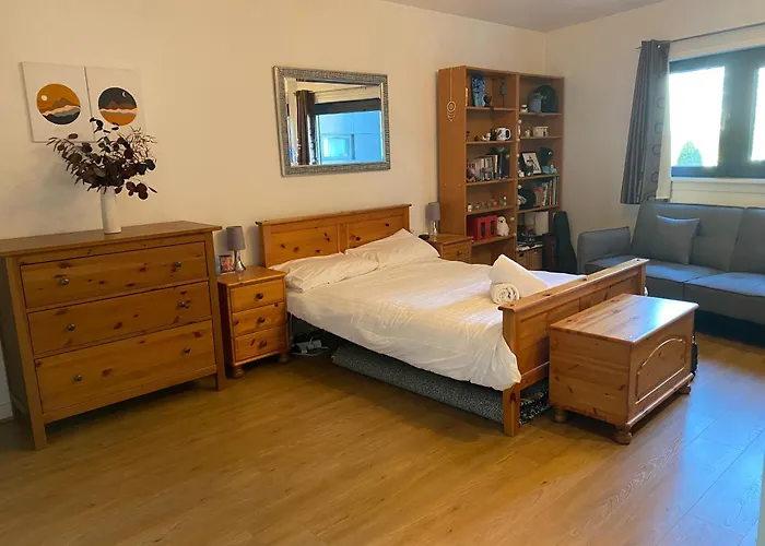 Metropolitan Nest - Easy Walk To Hydro & Secc Center Apartamento *