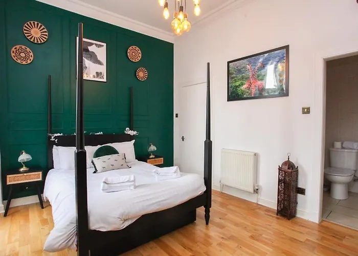 Lovely Spacious 2 Bed Flat