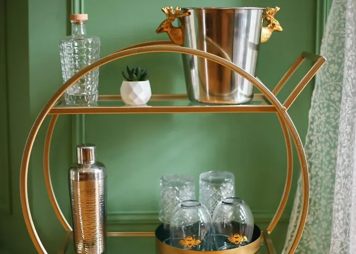 Lovely Spacious 2 Bed Flat Apartman