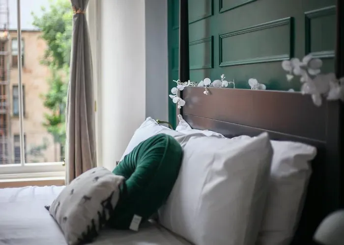 Apartman Lovely Spacious 2 Bed Flat *