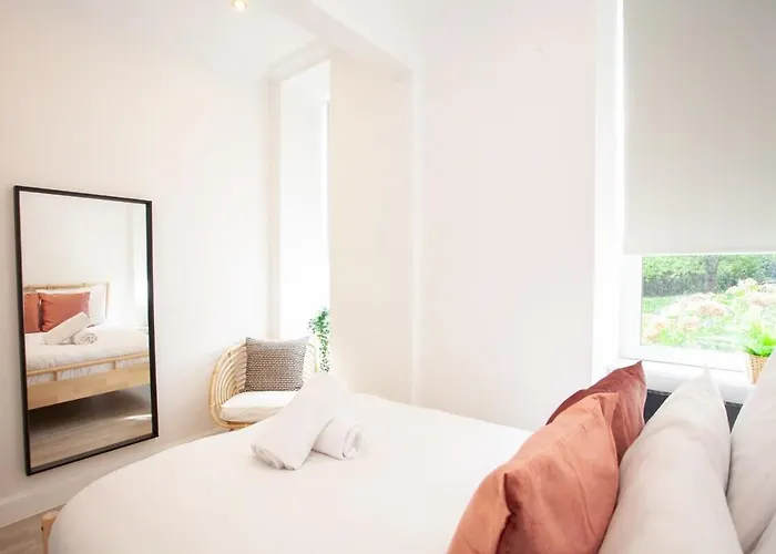 Stunning Flat In West End Location Glasgow