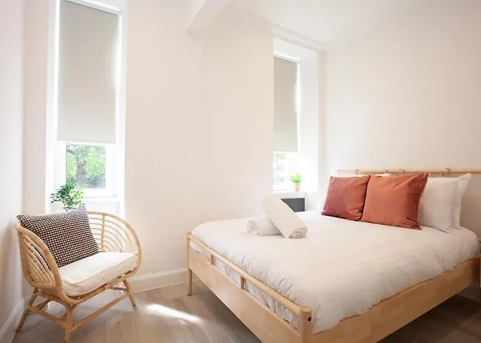 Apartament Stunning Flat In West End Location