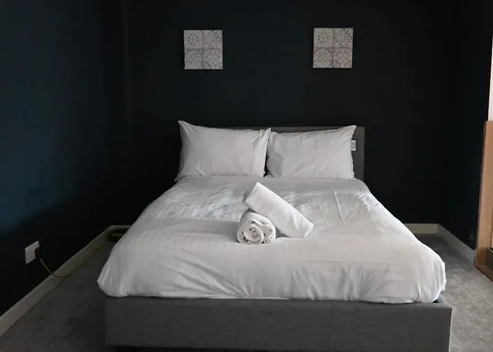 Stunning Centre Duplex *