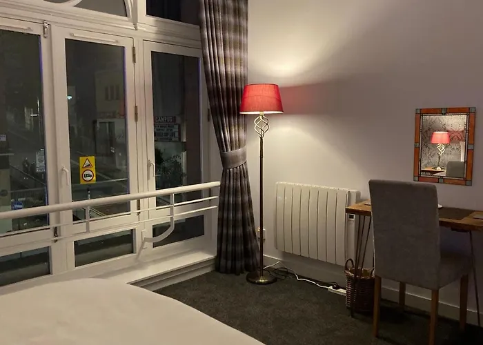 The Art Flat Glasgow