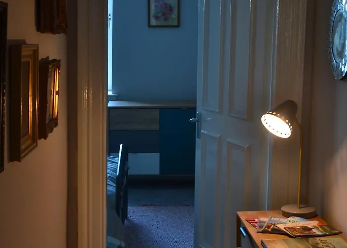 2 Bedroom Oasis In Centre