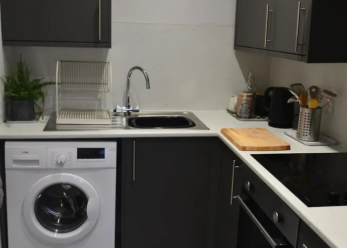 2 Bedroom Oasis In Centre Appartamento