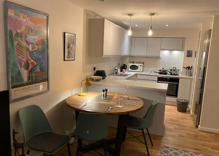 The Art Flat Woodlands *