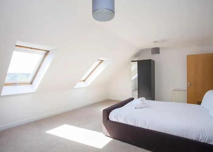 3 Bedroom Duplex With Free Parking Γλασκώβη